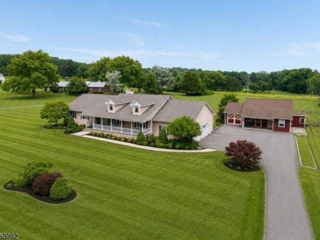 Deer Hill Rd, Tewksbury Township, Home For Sale