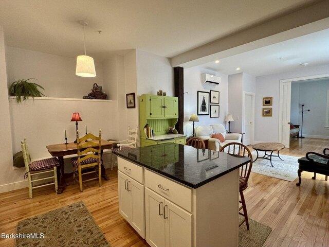 Deerfield Ave Apt,shelburne, Condo For Sale