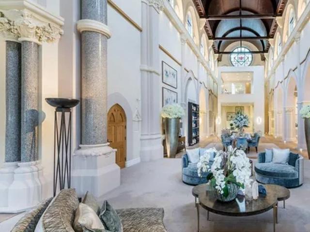 Deerhurst Court, 4 Holborn Close, London, NW7 4AZ, United Kingdom | 4 bed apartment for rent #31522235 | Rentberry