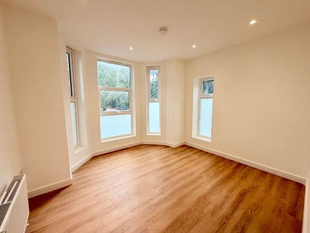Deerpark Road, Manchester M16, 3 bed flat to rent, £1,300 pcm | PrimeLocation