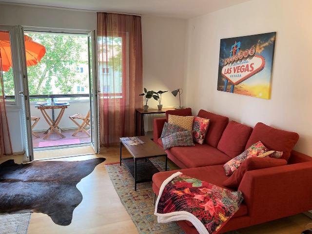 Degerloch, near Kelley, ISS: Your fully equipped home away from home with excellent connections to all POIs in Stuttgart, Stuttgart Amsterdam Apartments for Rent