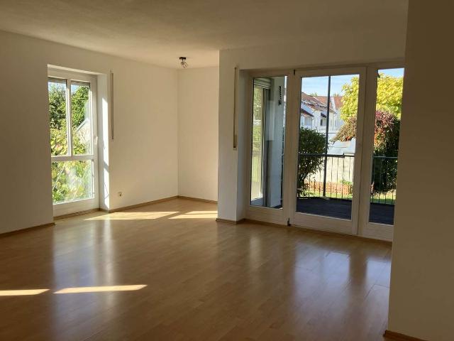 Deggendorf, Zentrale 2 Zimmer Wohnung mit TG Stellplatz