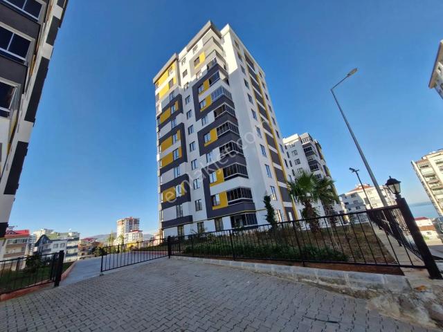 Deha Emlak`tan Söğütlü'de Kiralık 3+1 Daire: Üniversite Yakını