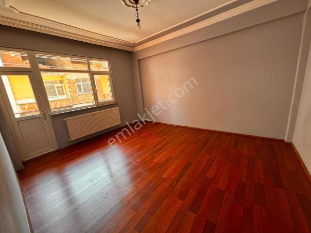 Deha Emlak'tan Kiralık 2+1 Daire Yaylacıkta