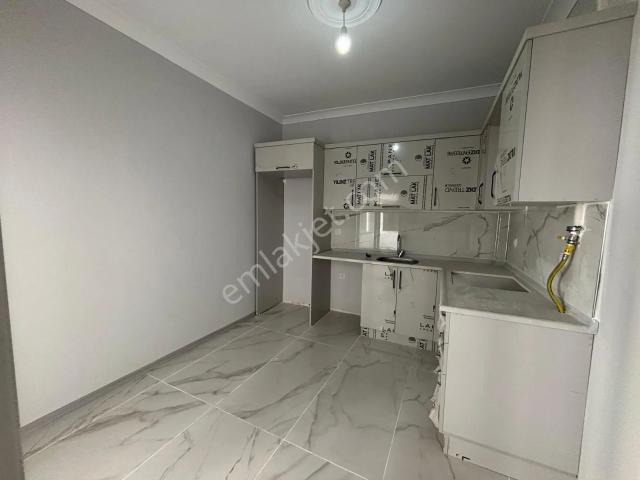 Deha Emlaktan Kiralık 3+1 Daire İnönü Mahallesinde