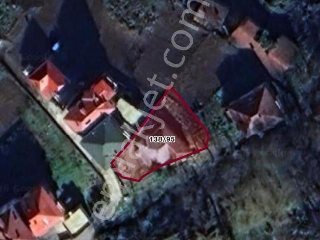 Deha Emlaktan Satılık 409 M2. Yer İçinde Köy Evi