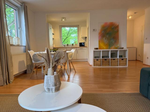 Deichnah II – stylishly furnished apartment in a prime residential location, Bremen Amsterdam Apartments for Rent