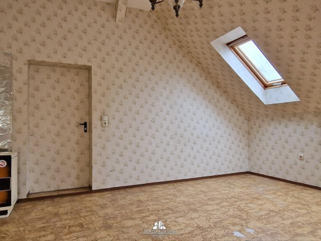 DEIN ZUHAUSE Ein /Zweifamilienhaus mit großem Grundstück in zentraler Lage in Vorchdorf