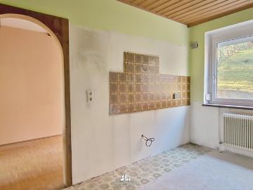 DEIN ZUHAUSE in Gmunden am Traunsee: Teilsaniertes Reihenhaus am Stadtrand, Zweitwohnsitz möglich