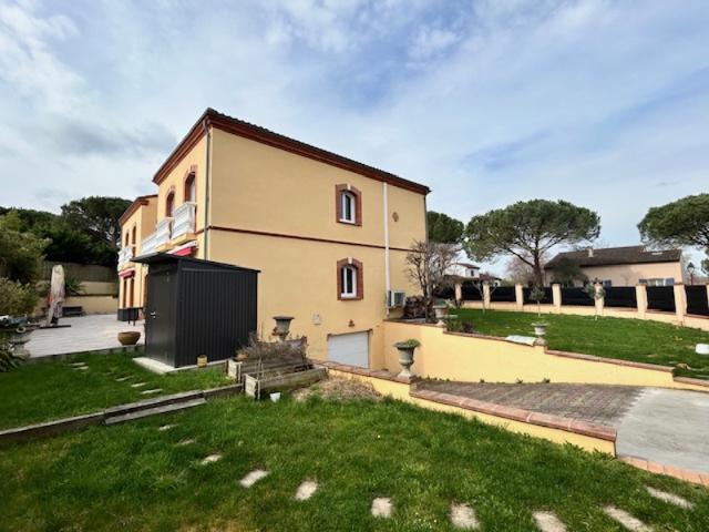 DEJA LOUE Coup de coeur pour cette belle villa 8 pièces avec