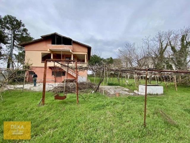 Deka Gayrimenkul'den Costal'da Denize Sıfır Tapulu Villa 808m2