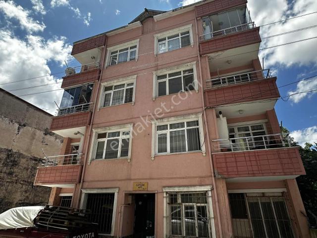 Deka Gayrimenkul'den İsmetpaşada Kiralık 3+0 Bakımlı Daire