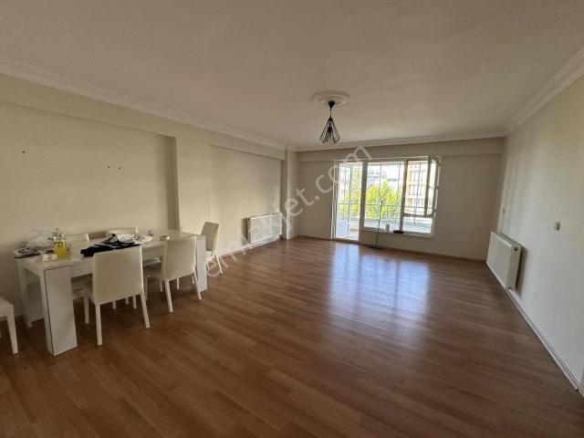 Deka Gayrimenkul'den İstiklal Mh Site İçi Kiralık 3+1 Daire