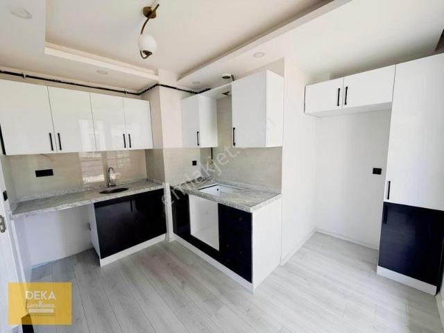 Deka Gayrimenkulden Körfezde Mutfak Ayrı 1.5+1 Kiralık Daire
