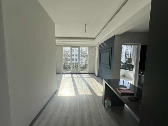 Deka Gayrimenkul'den Körfez'de Kiralık Eşyasız Arakat 1+1 Daire