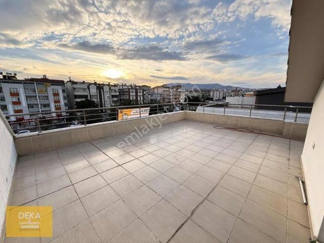 Deka Gayrimenkul'den Sahilde Teraslı 120 M2 Eşyasız 1+1 Daire