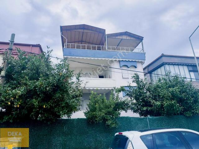 Deka Gayrimenkulden 300 M² Deniz Manzaralı Triplex Villa