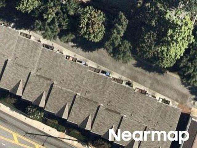 Dekalb Ave NE