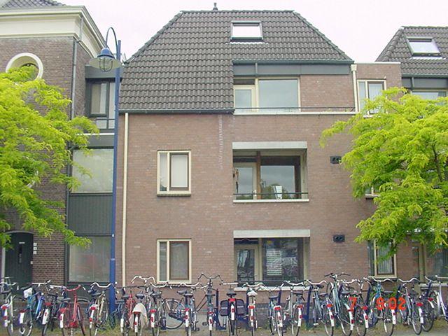 Deken Snoecxstraat 4