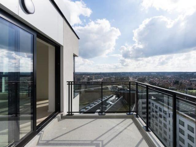 DELTA, ULB/VUB area, new penthouse