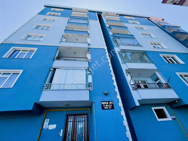 Delta Gayrimenkul'den Çıtlakkale Mahallesi'nde 3+1 Kiralık Daire