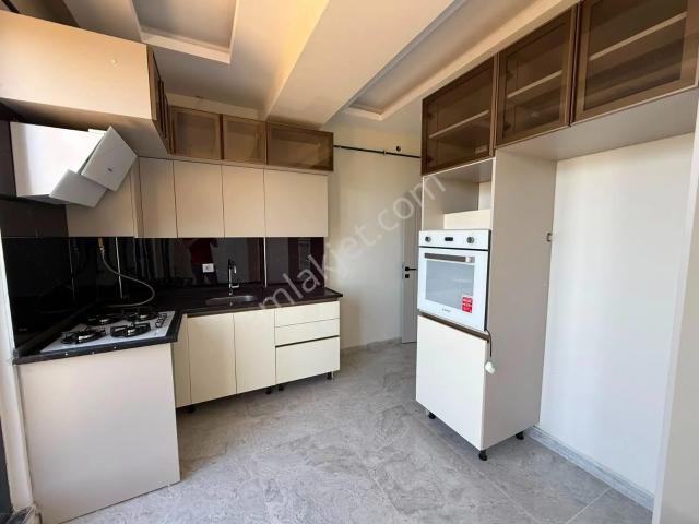 Delux'den Topağaç Mah.'de Deniz Manzaralı Sıfır Lux 1+1 Daire