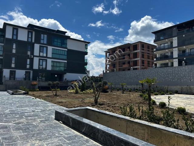 Delux'den Atatürk Mahallesi 2 Bloklu Sitede Satılık 2+1 Daire