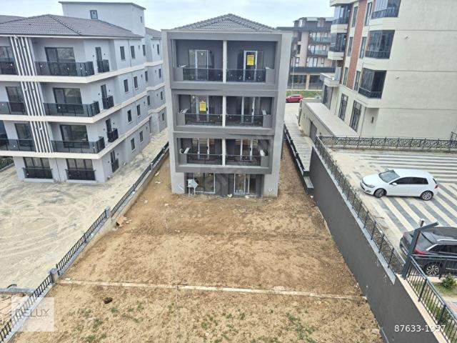 DELUX'DEN ATATÜRKTE YENİ BELEDİYEYE YAKIN HAVUZ MANZARALI LUX1+1