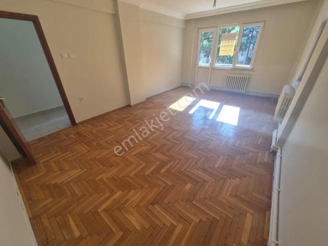 Delux'den Baykallar Mevkiinde Site İçerisinde Kiralık Daire