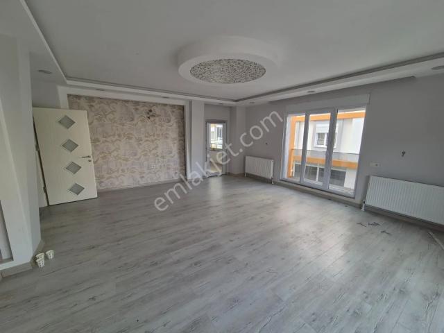 Delux'den Hürriyet Mah.'de Okullar Bölgesinde Lux Kiralık 3+1