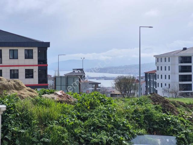Delux'den Kısmi Deniz Manzaralı Sıfır Lux Satılık 3+1 Bahçekatı