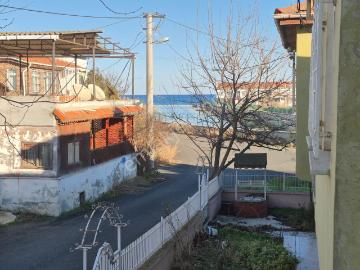 Delux'den Kumbağ Mh.'de Denize 200m Mesafede Satılık Müstakil Ev