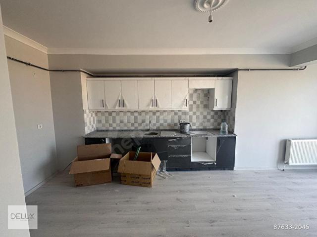 DELUX'DEN SİTE İÇİNDE HAVUZLU BALKONLU GENİŞ SATILIK 1+1 DAİRE