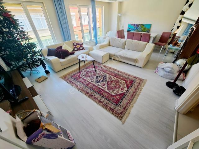 Deluxe 26 'dan Merkezde Yeni Binada Asansörlü Teraslı 4+1 Dublex