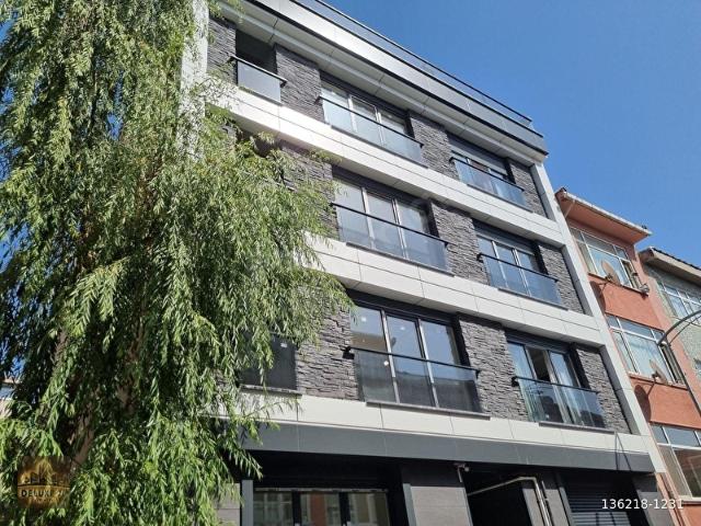 DELUXE 26 'DAN NEZİH MUHİT İCADİYEDE TERASLI 3+2 180 m2 DUBLEX