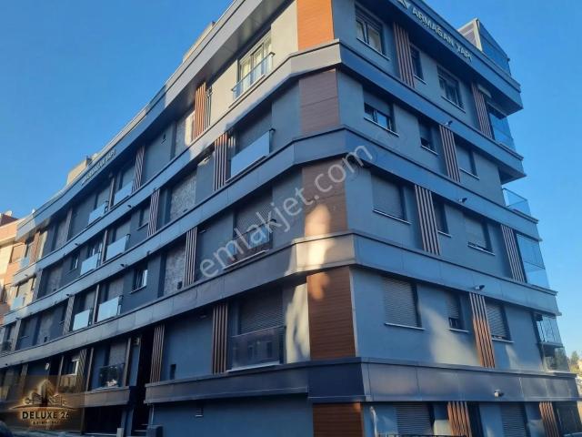 Deluxe 26 'dan Nezih Muhitte Yeni Bina Asansörlü 2+1 80 M2 Daire