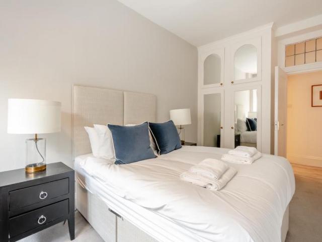 Deluxe 6 bedroom apartment in Marylebone Has an Apartment
