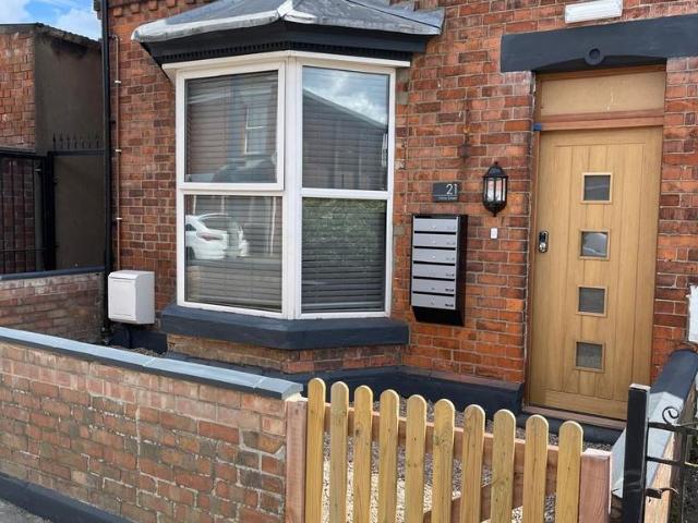 Deluxe Comfort Room 3, Trinity. 1 bed in a house share to rent £650 pcm £150 pw