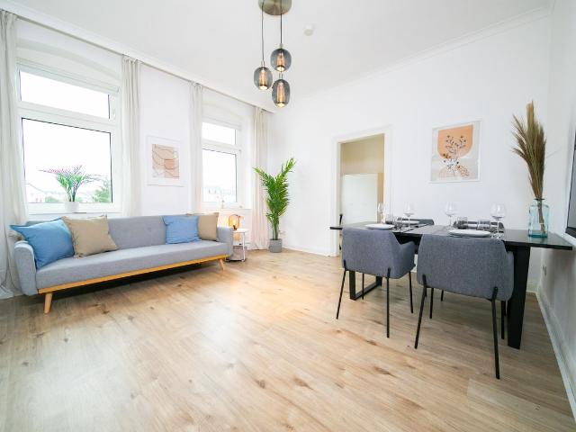 Deluxe Apartment | Central | 45 SQM | Küche, Neuss Amsterdam Apartments for Rent