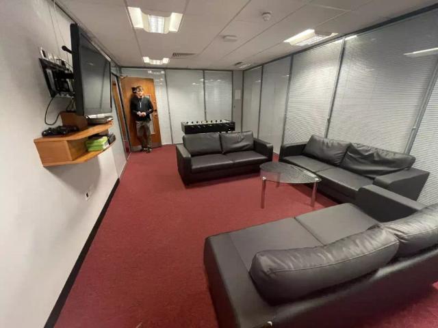 Deluxe King Plus Studio