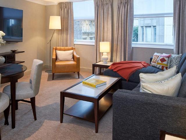 Deluxe One Bedroom Serviced Apartment in the heart of the City of London