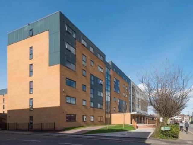 Deluxe Studio, Poulson House. Studio to rent £542 pcm £125 pw