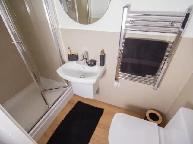 Deluxe Studio