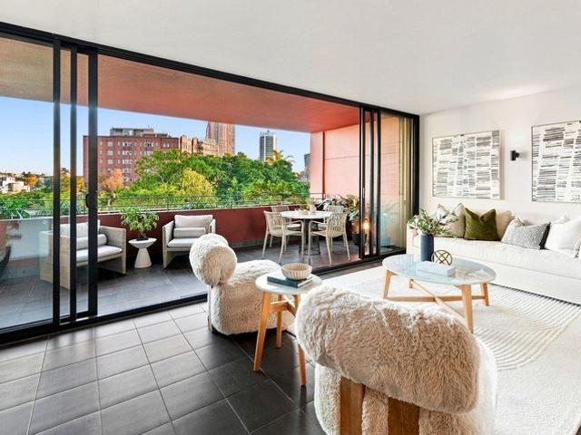 Deluxe Potts Point Sanctuary In Landmark Rex With Parking, Terrace + Views