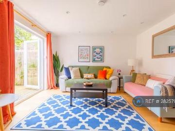 Delverton Road, London, SE17 3 bed end of terrace house to rent £3,950 pcm £912 pw