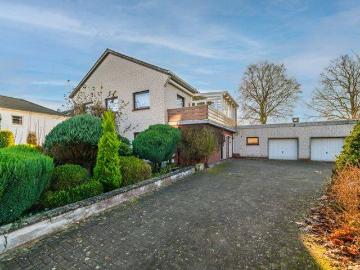 DEL Bungerhof: Großes Grundstück mit einem sanierungsbed. 2 Familienhaus, Garage und Carport in schöner Lage!*KÄUFERPROVISIONSFREI
