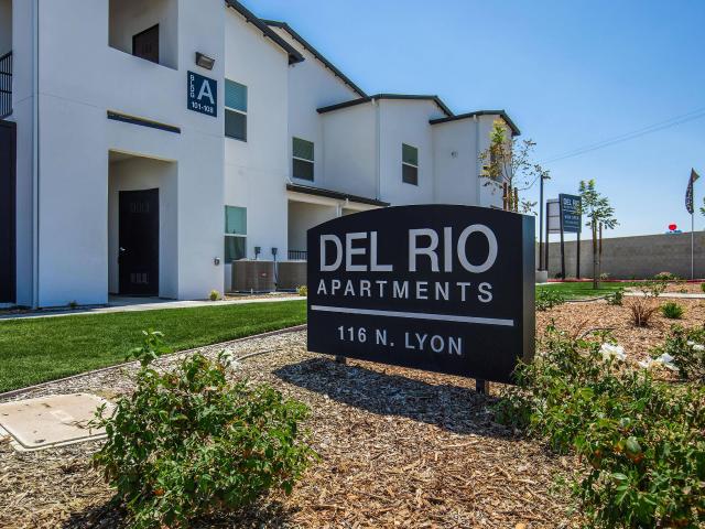 Del Rio Apartments