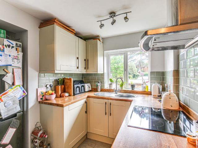 Delagarde Road, Westerham TN16, 2 bed maisonette to rent, £1,500 pcm | PrimeLocation