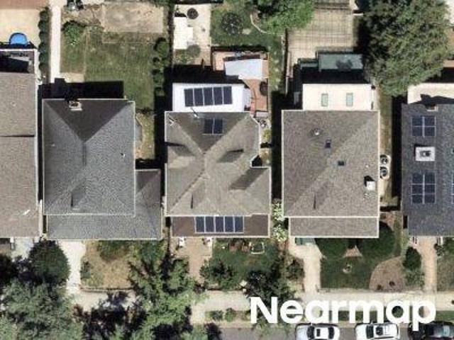 Delafield Pl NW