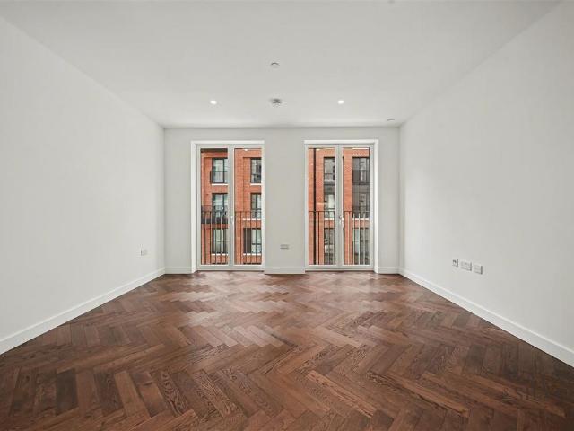Delamarre House, Brent Cross, NW2 1 bed apartment to rent £2,225 pcm £513 pw